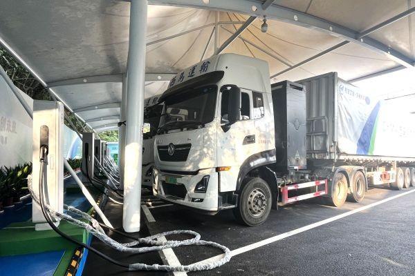 全链创新 更优TCO 东风新能源重卡赋能钢铁物流 