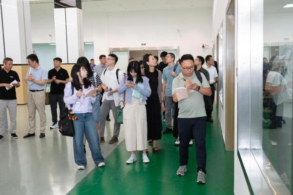 全国30+主流媒体聚焦调研中国智造，龙头企业创新发展成果获关注