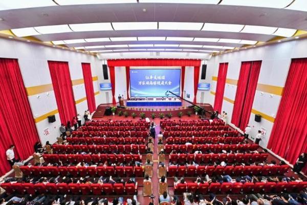 万家丽提质再进阶：文商旅共塑中国商业青年新地标 