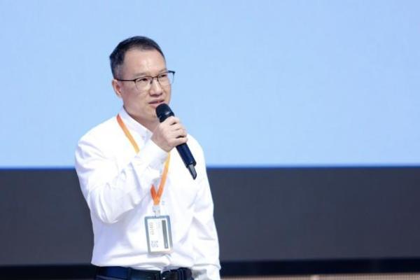 野人先生携手飞书，数智化守护千店冰淇淋“极致新鲜” 