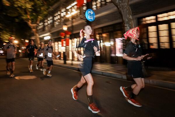 萨洛蒙打造跑步"新天地" 全球首场Gravel 无固定路线挑战赛先锋开跑 
