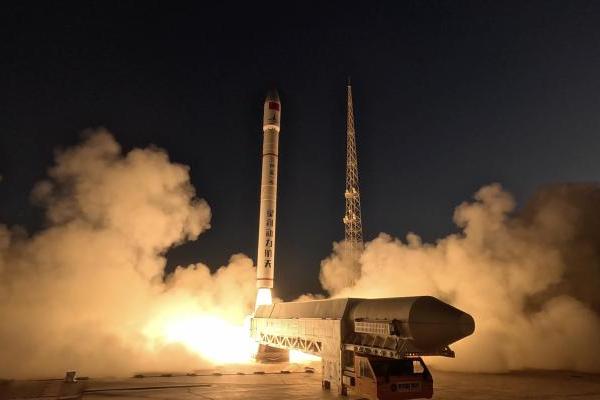 3、2、1上太空了！萨米特瓷砖携手与您开启“星”篇章， “瓷”骋寰宇探索每一寸热爱 