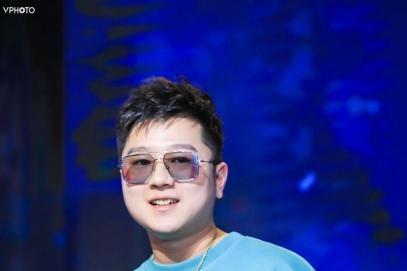 王以太《Love Me Later》巡演凯旋，再获融合嘻哈盛典双料大奖，国际巡演即将启航