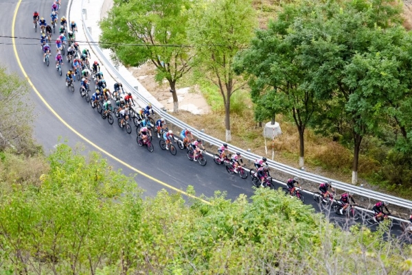 2025环门头沟国际公路自行车赛燃情开幕，UCI2.2级赛事绘就京西运动新图景 