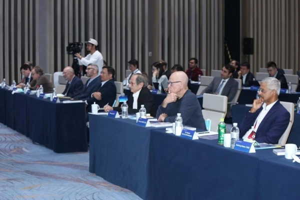 2025世界世界科学家论坛青年科学家大会在沪举办,深度对话顶尖大师