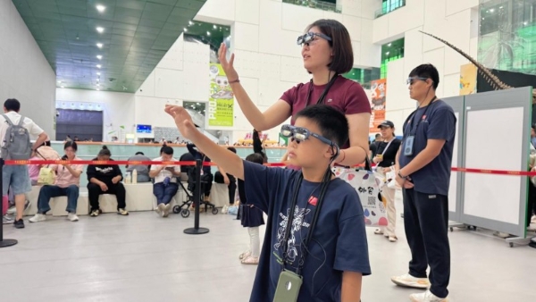沉浸式AR科技盛宴：打造“可触摸”的科普实验室，重构科普新形态
