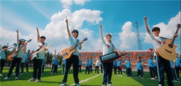 王亚伦《中国少年》MV温暖上线 音乐少年用歌声与行动诠释新时代风采
