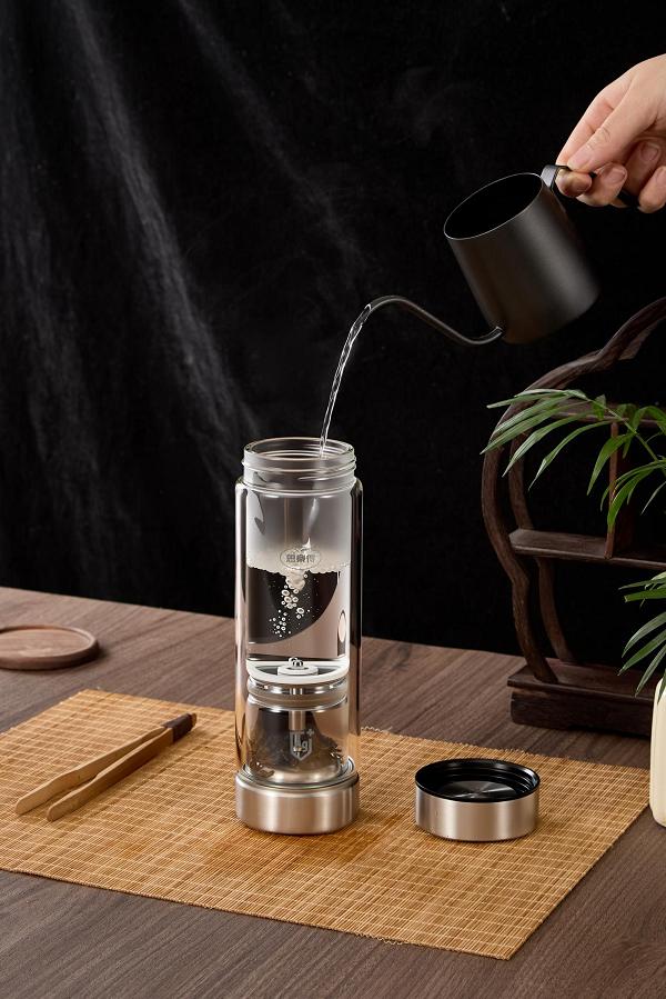 红点奖加持！思乐得茗沁杯上市，以科技重构东方饮茶美学 