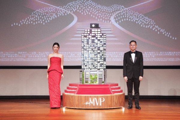 英皇地产新动向：杨受成杨政龙亲力亲为，“the MVP”项目交出亮眼成绩单 