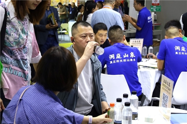 2025全国糖酒会掘金机会！江南名泉天然苏打矿泉水助力，抢占大健康财富蓝海！ 