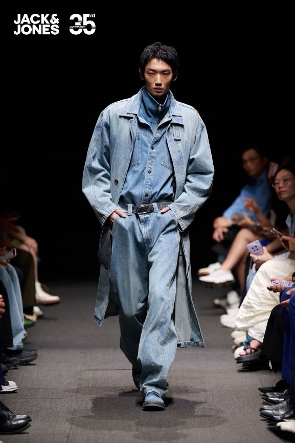 [ 向上穿越 · 无界新境 ] JACK & JONES 35周年时装秀 