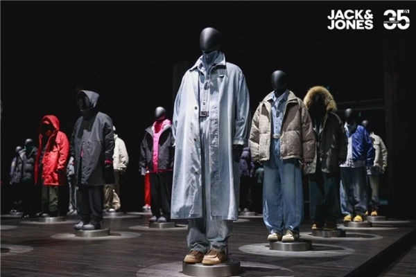 [ 向上穿越 · 无界新境 ] JACK & JONES 35周年时装秀 