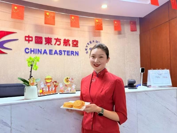 东航空地联动共庆中秋佳节 