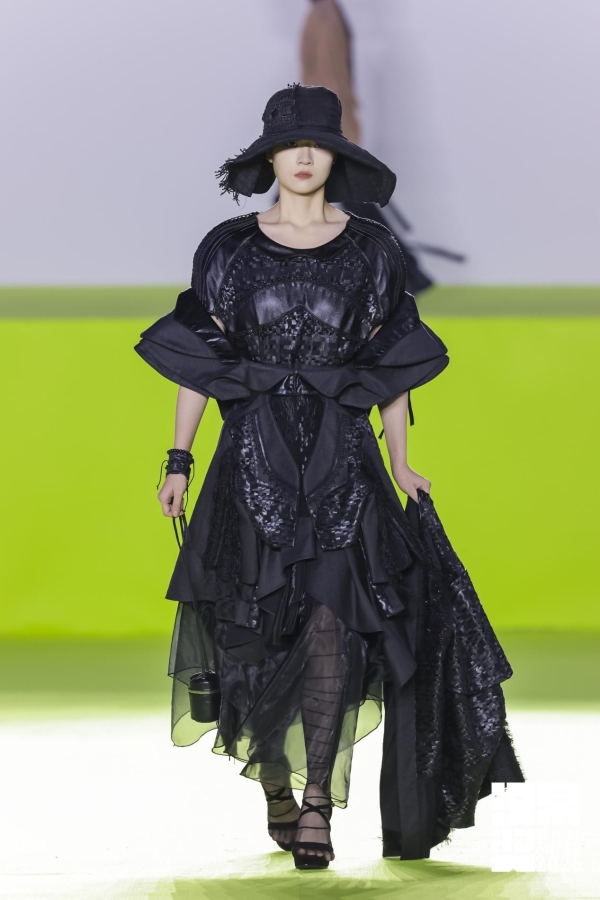 9.jpg 钱塘夜秀,数字赋能:第33届汉帛奖重塑时尚产业新范式