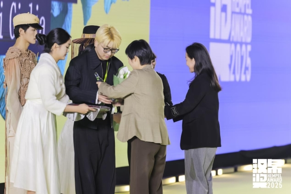 10.jpg 钱塘夜秀,数字赋能:第33届汉帛奖重塑时尚产业新范式