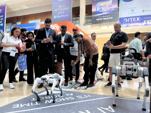 GITEX 2025现场直击：云深处山猫M20智能安防巡检与应急消防解决方案引瞩目