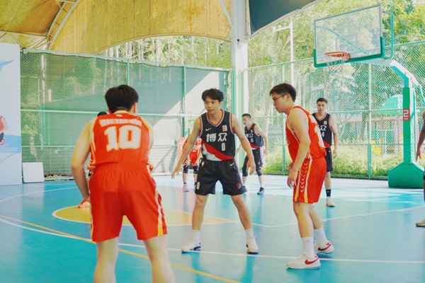 荣耀加冕 广东博众队成功跻身 “东莞证券杯” 篮球赛六强
