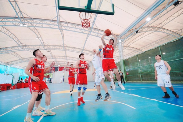 荣耀加冕 广东博众队成功跻身 “东莞证券杯” 篮球赛六强