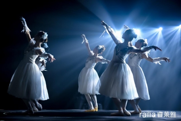 全球美护行业迎来创新突破:railia 发布首款AI嵌入式美容面罩