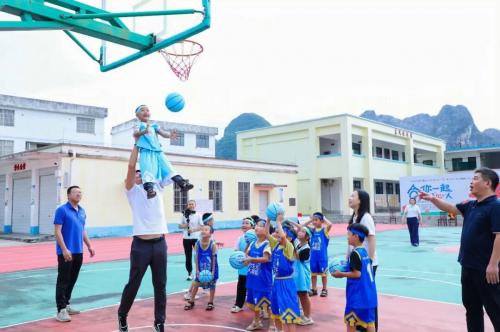 健集合生元联动星合荟伙伴,以公益行动助力乡村儿童健康成长