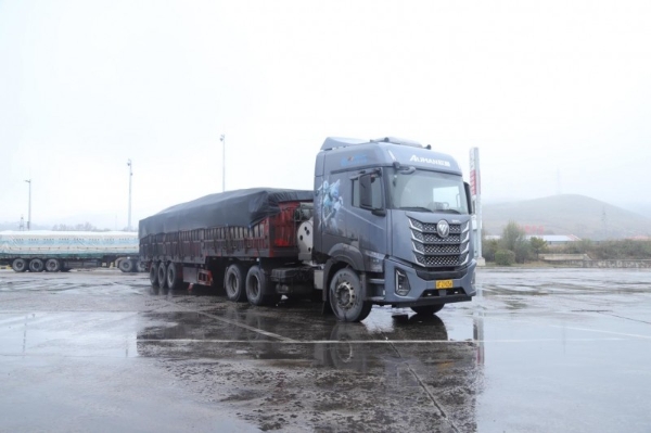 百公里气耗28.2kg!欧曼银河5M 14N 510马力燃气车煤炭场景运营全纪实