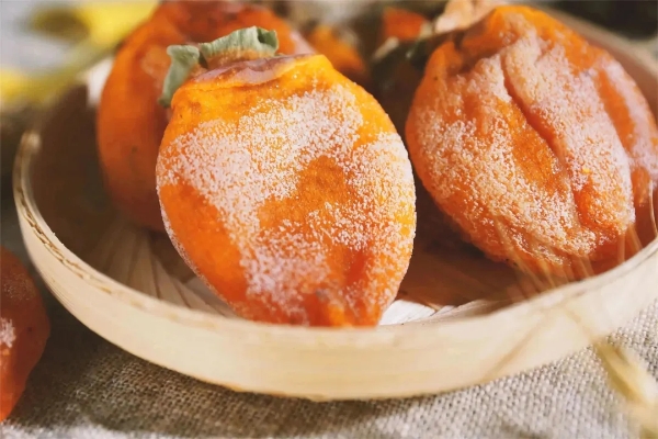 一枚柿子的“乡村变形记”