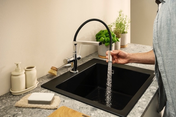 汉斯格雅沄雨厨房龙头上市,联合硕科SCHOCK推出晶莹厨房套装,打造精致厨房好搭档