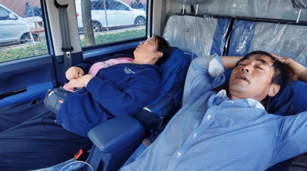 一辆祥菱Q,撑起他的星辰与早市