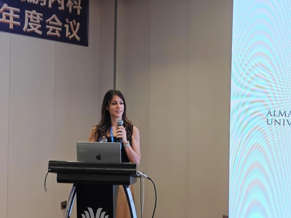 汇聚内科百强，共绘专科蓝图：新瑞鹏2025内科年会引领行业新发展 