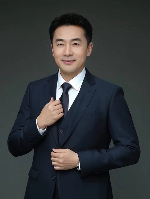 景励恒：量化风控的领航者，构建万级金融社群的架构大师 