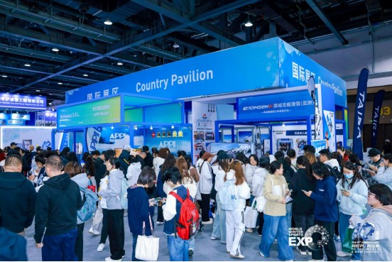 十年辉煌路 携手向未来 2025年国际冬季运动博览会圆满落幕 