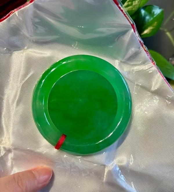 祥祯福—收藏级翡翠品牌推出“私人定制服务”，让翡翠成为一生信物 