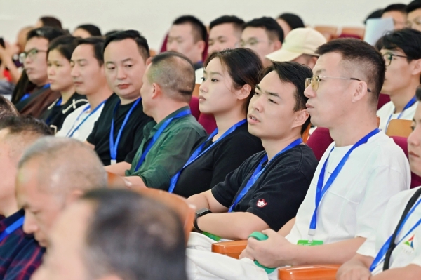 指尖博弈，荣耀加冕！最新“十佳服装制版师”等人才名单新鲜出炉 