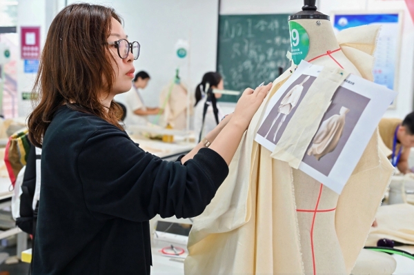 指尖博弈，荣耀加冕！最新“十佳服装制版师”等人才名单新鲜出炉 