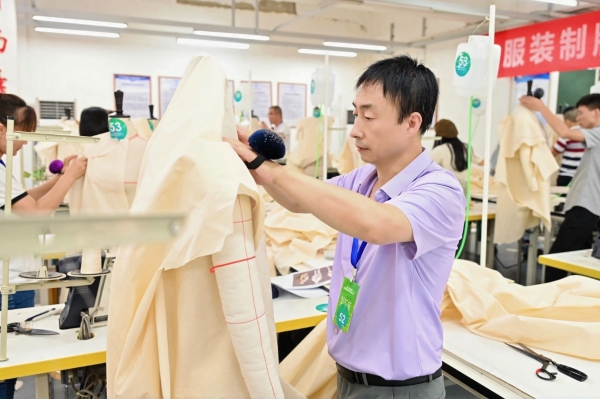 指尖博弈，荣耀加冕！最新“十佳服装制版师”等人才名单新鲜出炉 