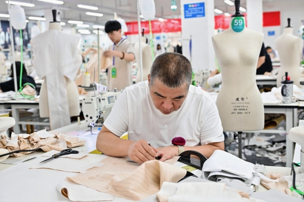 指尖博弈，荣耀加冕！最新“十佳服装制版师”等人才名单新鲜出炉 
