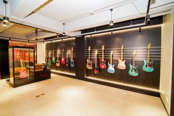Fender上海体验空间正式揭幕 持续深化中国本土音乐人和玩家社群联结 