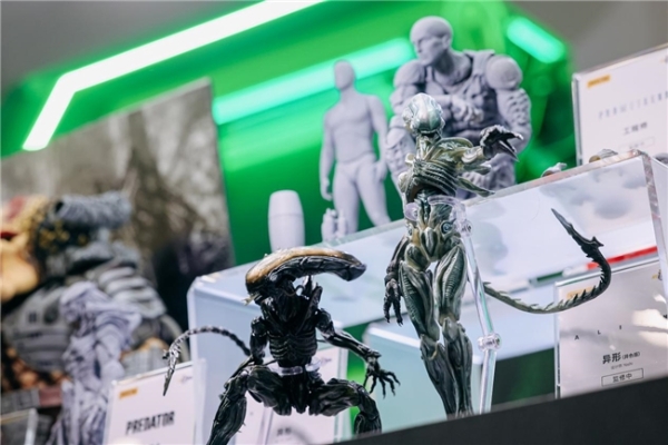 52TOYS亮相WF2025上海 多款重磅硬核玩具新品掀抢购热潮 