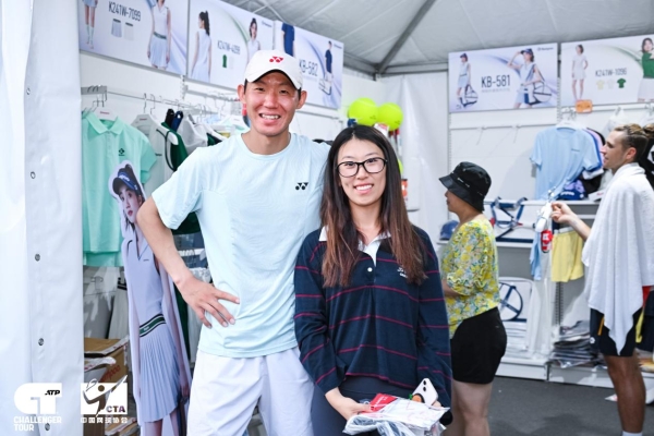 薰风持续投入网球事业，深圳公开赛展现品牌影响力 