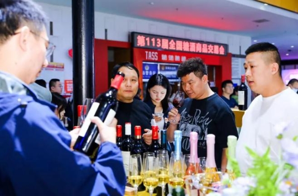 长城葡萄酒闪耀第113届糖酒会,以中国风土致敬世界舞台