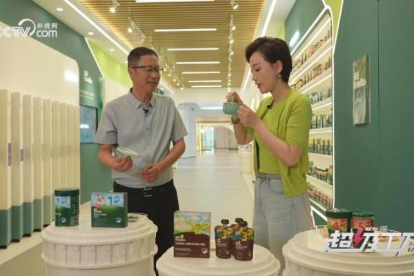 央视网《超级工厂》走进英氏:见证一罐安心米粉的诞生
