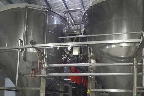 涪陵榨菜携豆瓣酱亮相第十届火锅博览会，深化餐饮渠道布局 