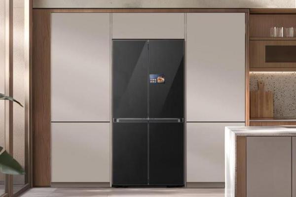 三星AI神 冰箱9系：为AI赋能 智慧灵动 引领厨房生活新变革 