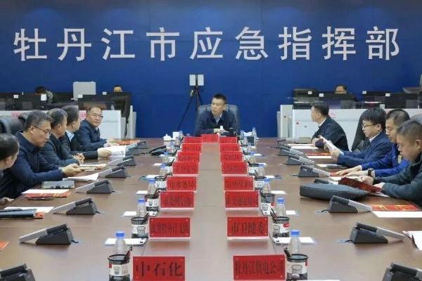 卓翼智能携全矩阵产品亮相“龙威-2025”，获权威媒体联合报道，夯实行业领军地位 