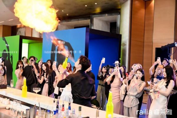 全球美护行业迎来创新突破：railia 发布首款AI嵌入式美容面罩 