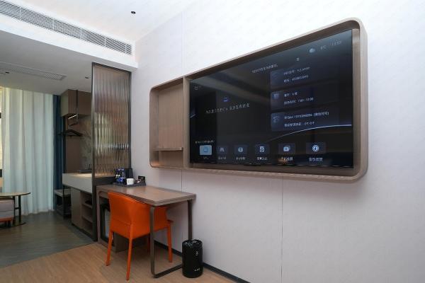 酒店电视化身“隐形管家”，开启服务新模式 