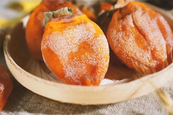 一枚柿子的“乡村变形记”