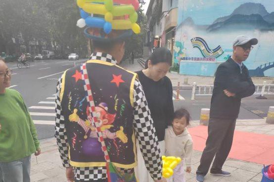 王老吉药业联合杭州海王星辰健康药房路演活动 