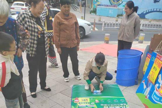 王老吉药业联合杭州海王星辰健康药房路演活动 