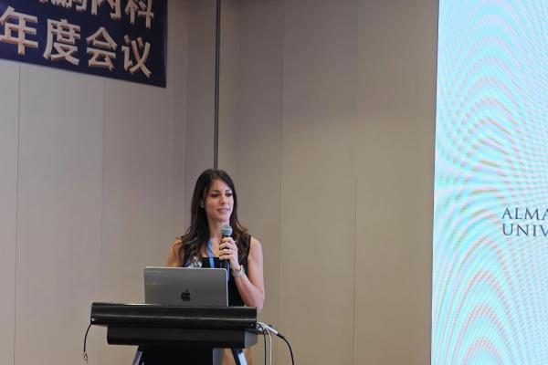 汇聚内科百强，共绘专科蓝图：新瑞鹏2025内科年会引领行业新发展 